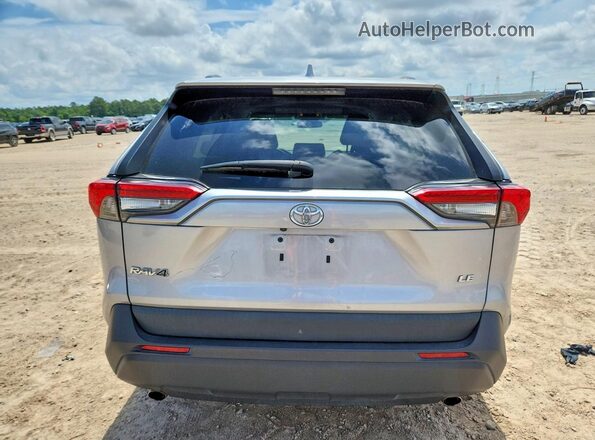 2T3H1RFV0MC090163 2021 TOYOTA RAV4 Серебряный 