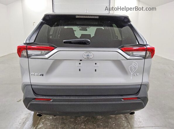 2T3H1RFV3NC210703 2022 TOYOTA RAV4 Silver 