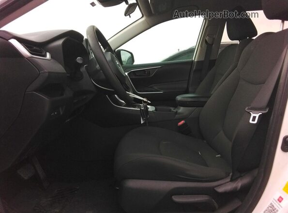 2T3H1RFV5MC140233 2021 TOYOTA RAV4 White Widok wnętrza z przodu