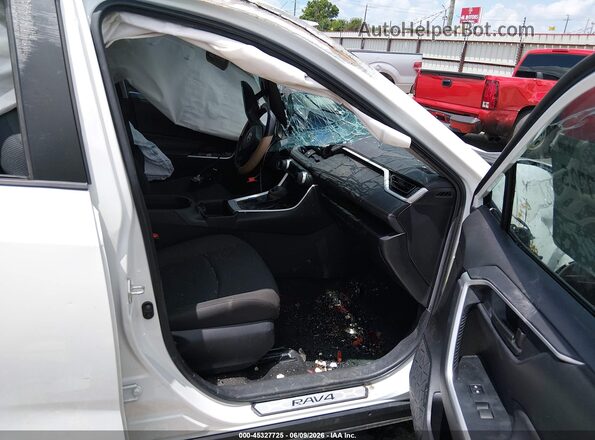 2T3H1RFV6NW229308 2022 TOYOTA RAV4 White Front interior view