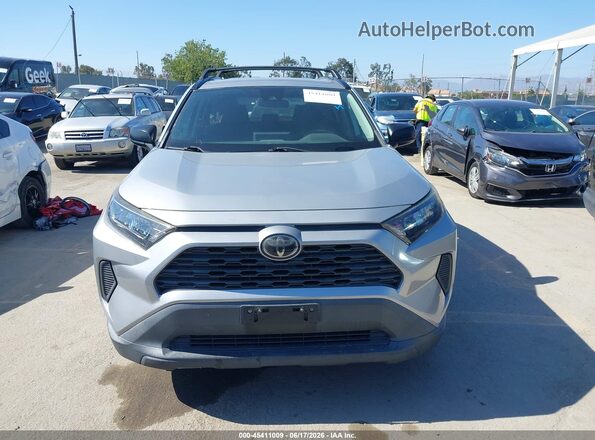 2T3H1RFV7KW005427 2019 TOYOTA RAV4 Silver Widok wnętrza z tyłu
