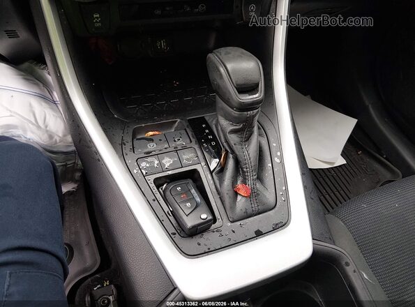 2T3H1RFV8RC256095 2024 TOYOTA RAV4 Silver Вид панелі приладів