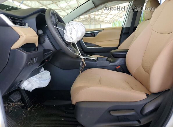 2T3H1RFV8SW414035 2025 TOYOTA RAV4 Белый Вид салона спереди