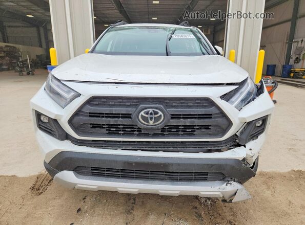 2T3J1RFV2RW465039 2024 TOYOTA RAV4 White წინა ხედი