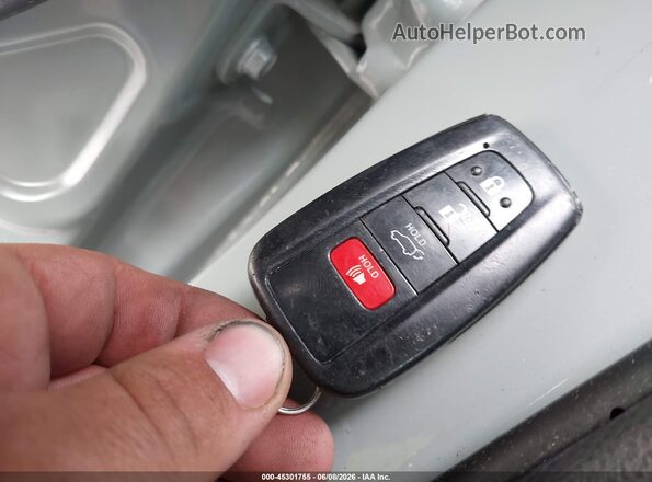 2T3J1RFV5KW022020 2019 TOYOTA RAV4 Green წინა პანელის ხედი