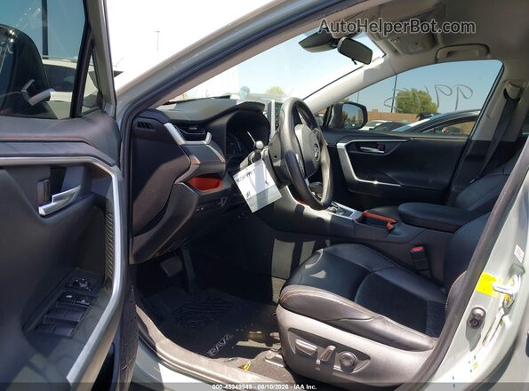 2T3J1RFV6KC055688 2019 TOYOTA RAV4 Gray Front interior view