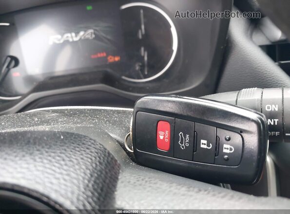 2T3J1RFV6KW004724 2019 TOYOTA RAV4 Красный Вид панели приборов