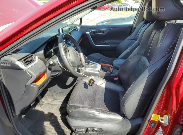 2T3J1RFV6KW034192 2019 TOYOTA RAV4 Бордовый Вид салона спереди