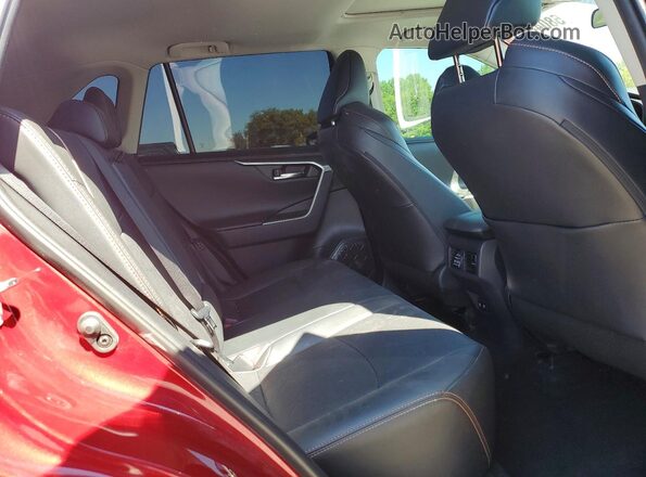2T3J1RFV8KW021735 2019 TOYOTA RAV4 Red 