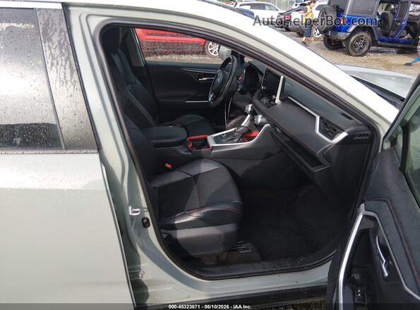 2T3J1RFV8LC067486 2020 TOYOTA RAV4 Gray Front interior view