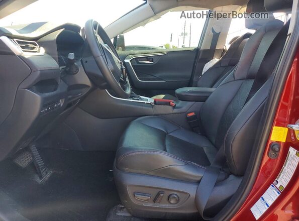 2T3J1RFV9LC103699 2020 TOYOTA RAV4 Maroon Front interior view