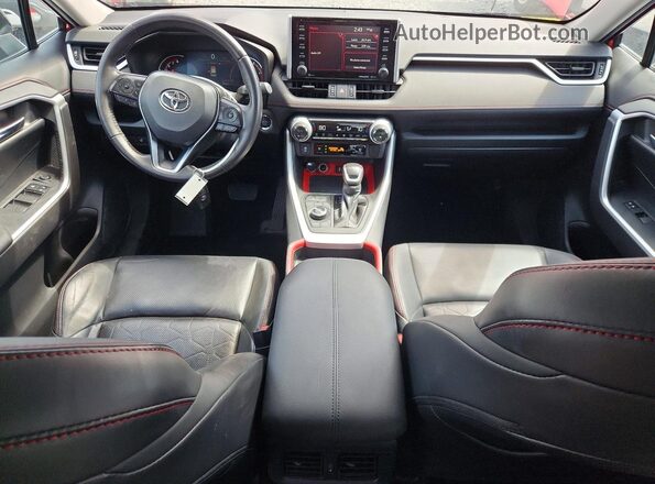 2T3J1RFVXLC083687 2020 TOYOTA RAV4 Красный 