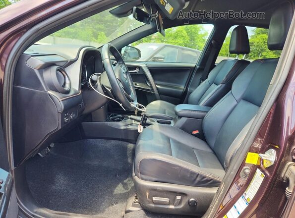 2T3JFREV0JW757909 2018 TOYOTA RAV4 Purple წინა სალონის ხედი