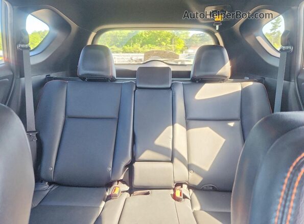 2T3JFREV1HW593502 2017 TOYOTA RAV4 Black Հետևի նստատեղերի տեսք