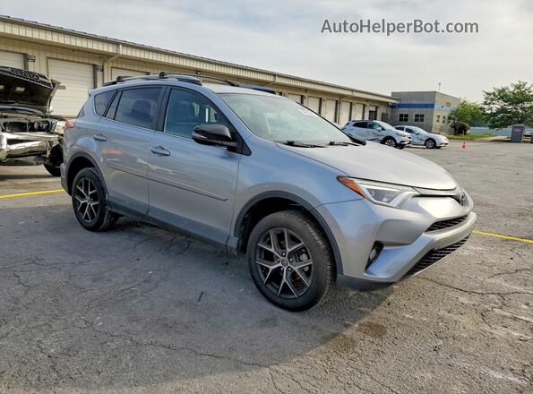 2T3JFREV5HW593065 2017 TOYOTA RAV4 Серебряный Передняя правая четверть