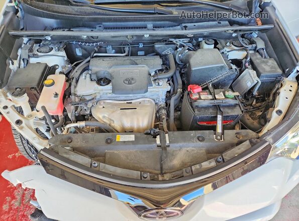 2T3JFREV9JW812583 2018 TOYOTA RAV4 White Շարժիչի բաժամունքի տեսք