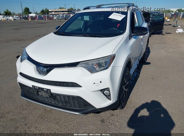 2T3JFREVXGW443984 2016 TOYOTA RAV4 White 