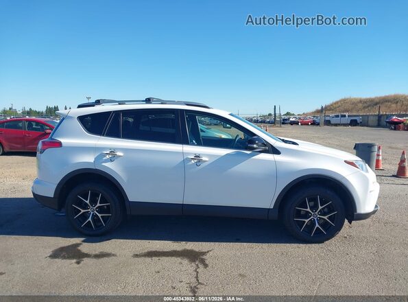 2T3JFREVXGW443984 2016 TOYOTA RAV4 White 