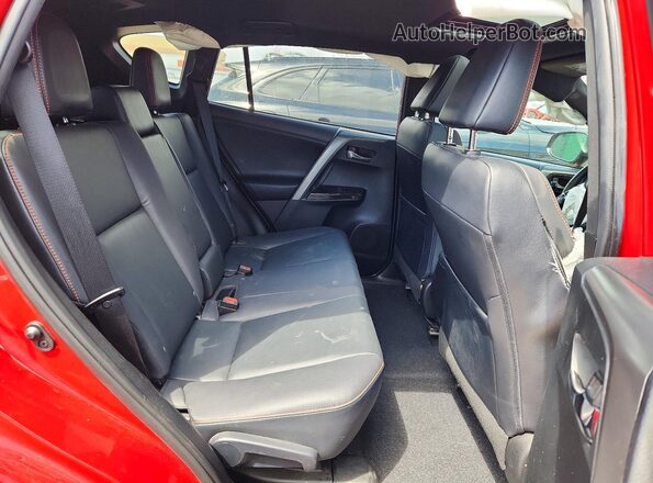 2T3JFREVXGW481375 2016 TOYOTA RAV4 Red Rear interior view