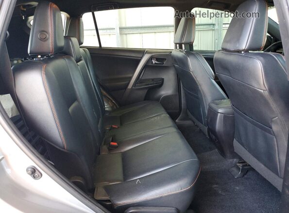 2T3JFREVXGW534866 2016 TOYOTA RAV4 Silver 