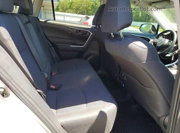 2T3K1RFV3RC277989 2024 TOYOTA RAV4 Silver Вид задньої частини салону
