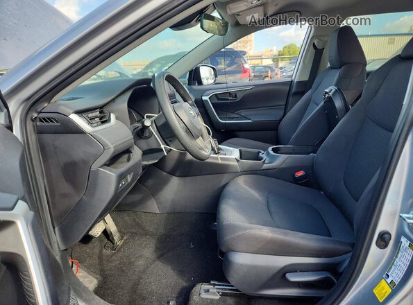 2T3K1RFV8RC283058 2024 TOYOTA RAV4 Silver Вид салону спереду