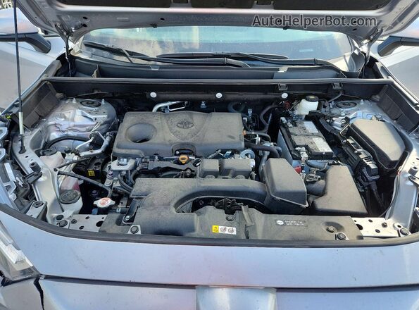 2T3K1RFV8RC283058 2024 TOYOTA RAV4 Silver Вид задньої частини салону