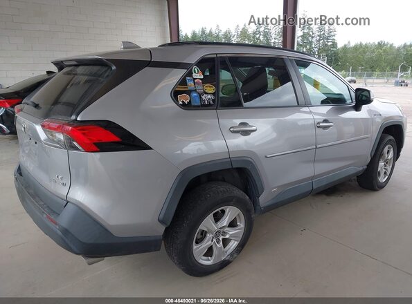2T3MWRFV0LW082299 2020 TOYOTA RAV4 HYBRID Серебряный Задняя правая четверть