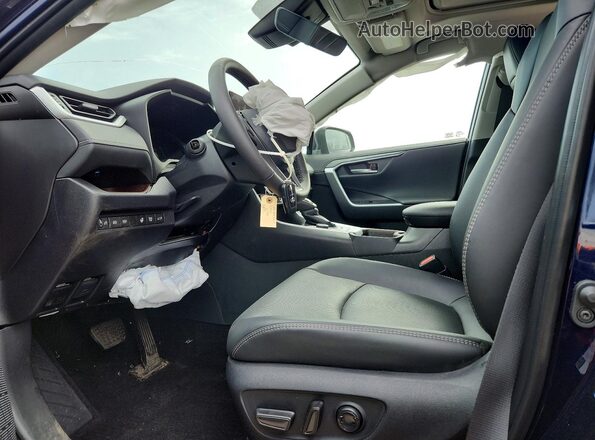2T3N1RFV2SW601239 2025 TOYOTA RAV4 Blue Front interior view