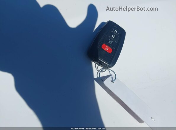 2T3N1RFV3RC401014 2024 TOYOTA RAV4 Серый Вид панели приборов