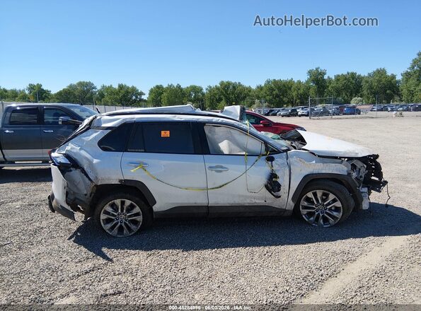 2T3N1RFV8RW465581 2024 TOYOTA RAV4 White Вид задньої частини салону