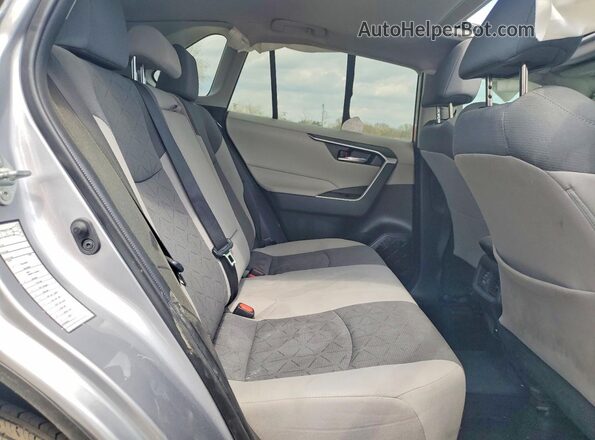 2T3P1RFV0MC244348 2021 TOYOTA RAV4 Silver Rear interior view