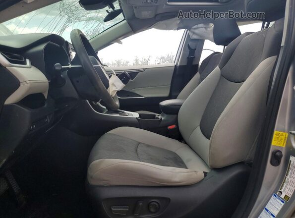 2T3P1RFV0MC244348 2021 TOYOTA RAV4 Silver Front interior view