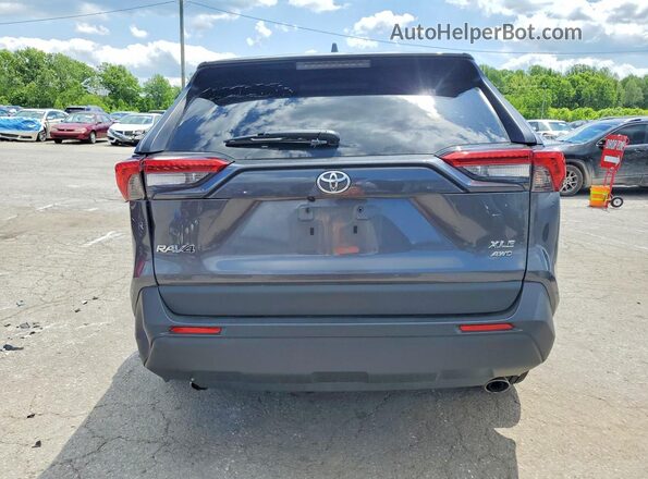 2T3P1RFV1MC195029 2021 TOYOTA RAV4 Серый Вид сзади