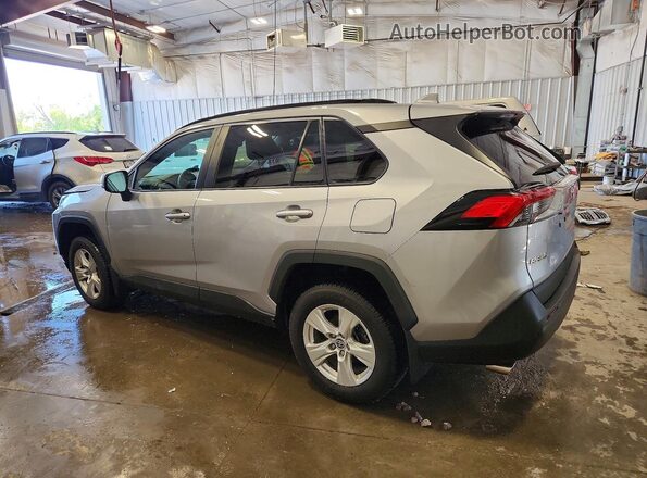 2T3P1RFV1MC224061 2021 TOYOTA RAV4 Серебряный Задняя левая четверть