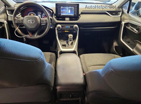 2T3P1RFV1MC224061 2021 TOYOTA RAV4 Серебряный Вид панели приборов