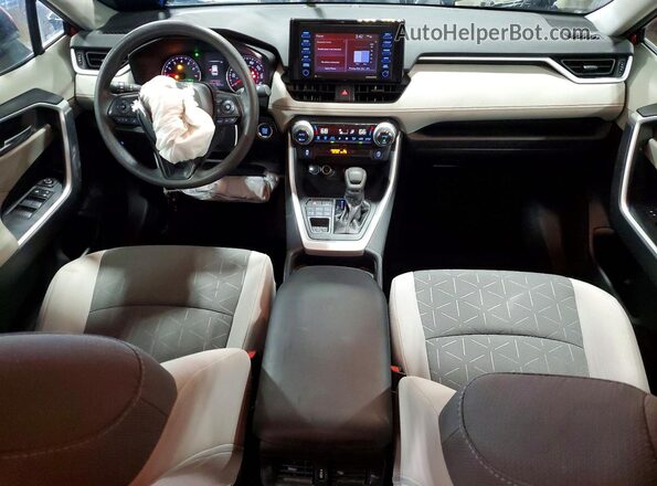 2T3P1RFV1MW218968 2021 TOYOTA RAV4 Red Widok deski rozdzielczej
