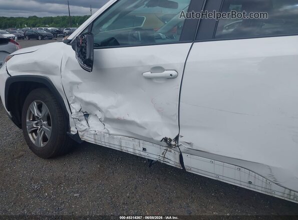 2T3P1RFV1RC418161 2024 TOYOTA RAV4 White Widok z przodu
