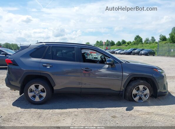 2T3P1RFV1RC489098 2024 TOYOTA RAV4 Gray Սալոնի հետևի տեսք