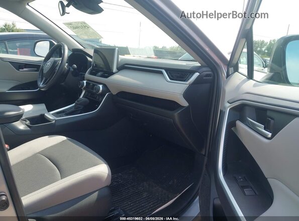 2T3P1RFV1SW504199 2025 TOYOTA RAV4 Silver წინა სალონის ხედი