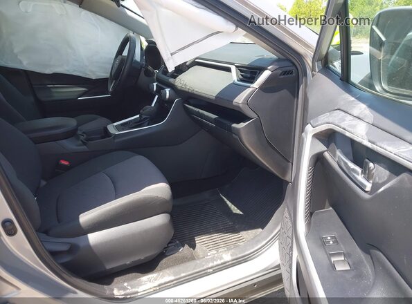 2T3P1RFV2KW053817 2019 TOYOTA RAV4 Silver Widok wnętrza z przodu