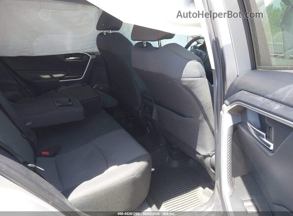 2T3P1RFV2KW053817 2019 TOYOTA RAV4 Silver Widok naklejki z numerem VIN