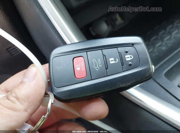 2T3P1RFV2KW053817 2019 TOYOTA RAV4 Silver Widok deski rozdzielczej