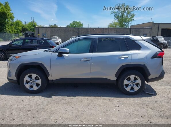 2T3P1RFV2KW053817 2019 TOYOTA RAV4 Silver Widok wnętrza 360 stopni