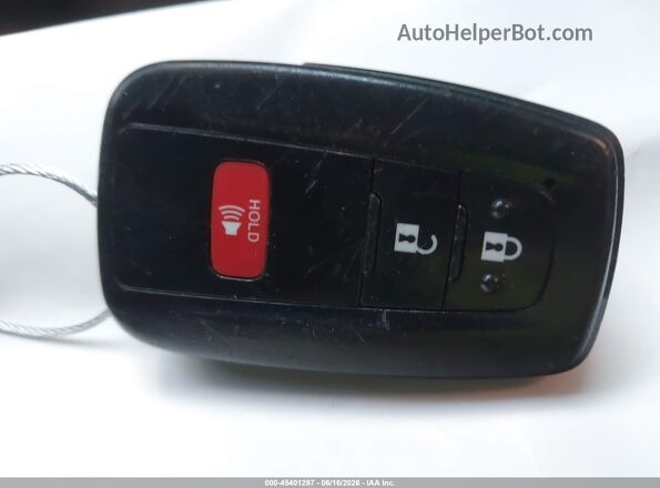 2T3P1RFV2LC088828 2020 TOYOTA RAV4 Черный Вид панели приборов