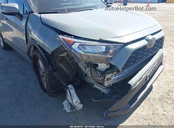 2T3P1RFV2LC098985 2020 TOYOTA RAV4 Gray Front view