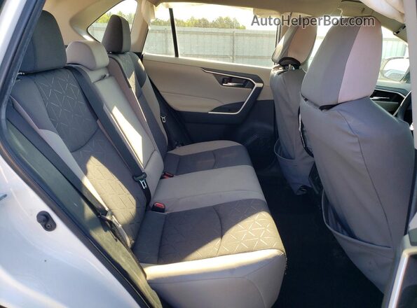 2T3P1RFV2NC274212 2022 TOYOTA RAV4 White 