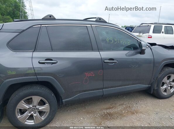 2T3P1RFV2NW261054 2022 TOYOTA RAV4 Gray Widok wnętrza z tyłu