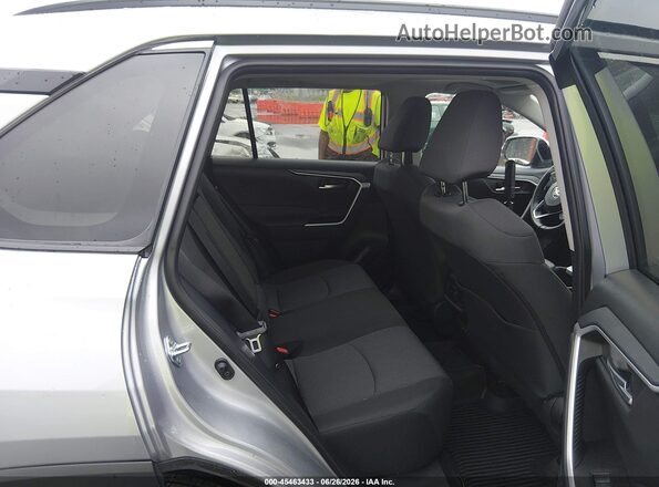 2T3P1RFV3SW518198 2025 TOYOTA RAV4 Gray Widok naklejki z numerem VIN