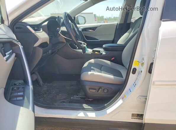 2T3P1RFV4KW012718 2019 TOYOTA RAV4 White 